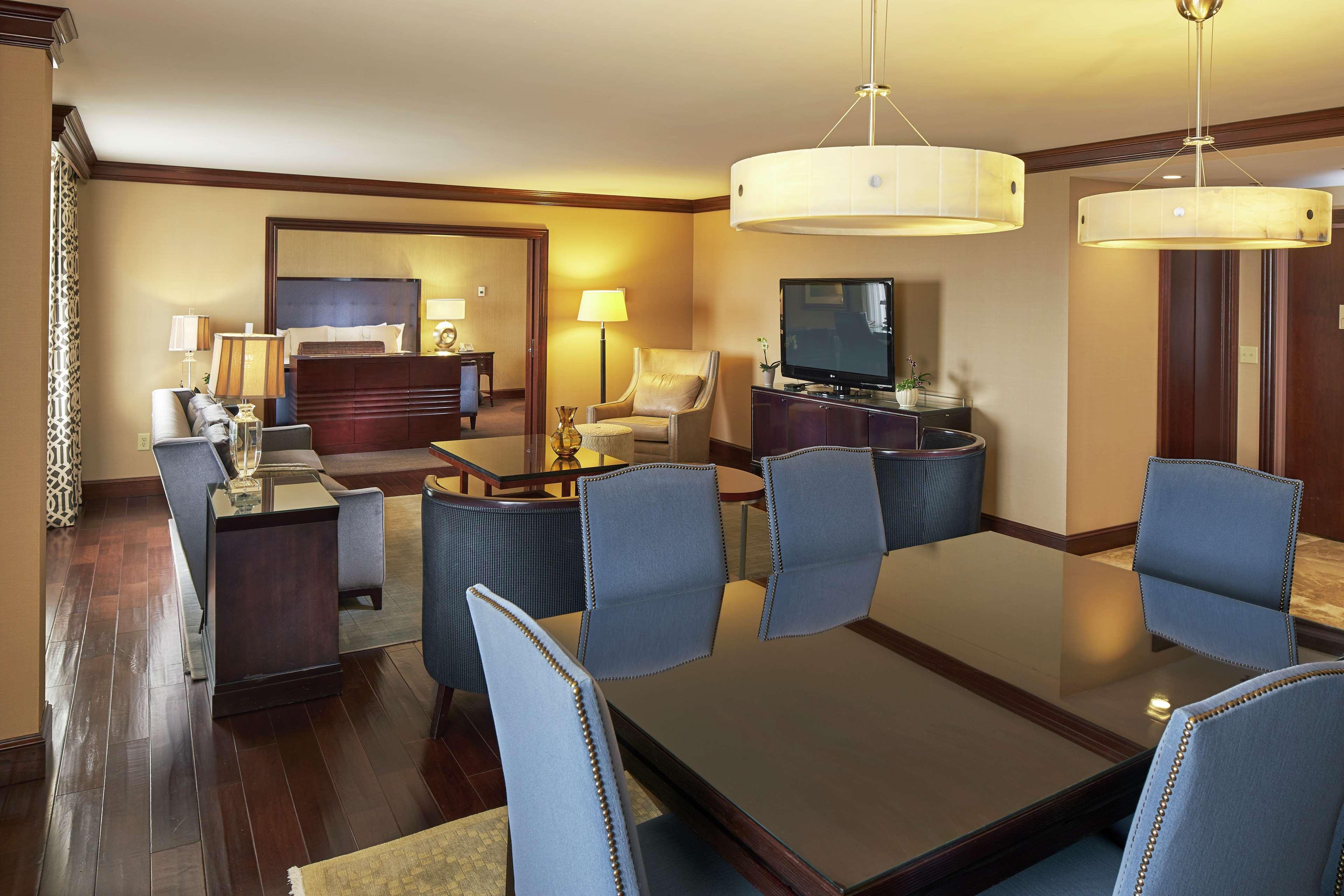 Hilton Raleigh North Hills Otel Dış mekan fotoğraf
