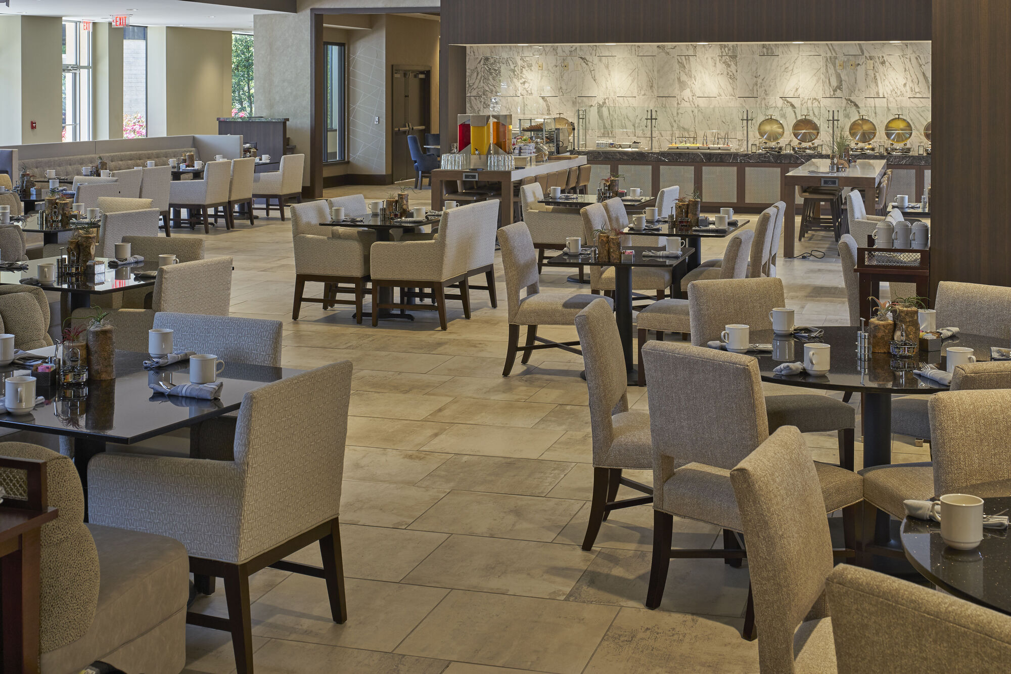 Hilton Raleigh North Hills Otel Konforlar fotoğraf